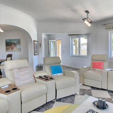 Tosal Gros Dm 8p By Carlosferien