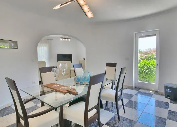 Tosal Gros Dm 8p By Carlosferien Villa *